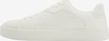 Sneaker bassa di Bershka in bianco