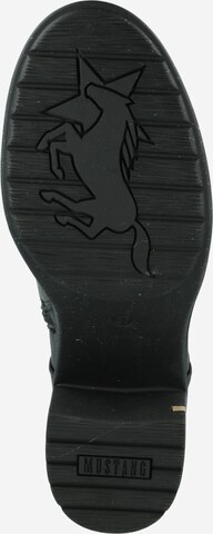 MUSTANG Fűzős rövid szárú csizmák - fekete