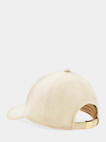 GUESS Cap in Beige