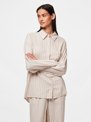 Camicia da donna 'PCPia' di PIECES in beige: frontale