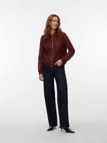 VERO MODA Kurtka przejściowa 'VMHONEY' w kolorze czerwony