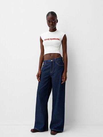 T-shirt Bershka en blanc