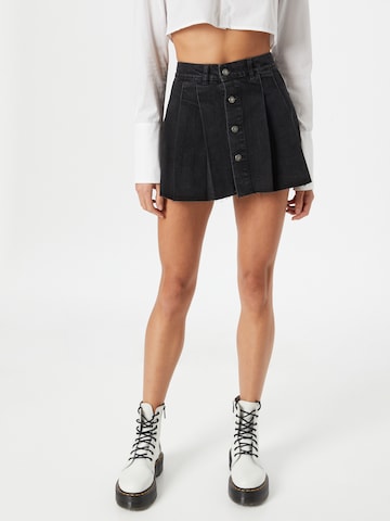 Nasty Gal Skirt in Black: front