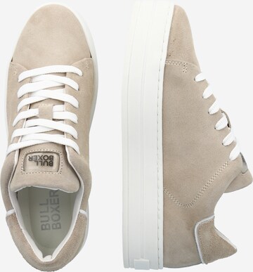 Sneaker low de la BULLBOXER pe bej