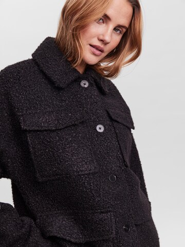 VERO MODA Jacke 'Twirlanna' in Schwarz