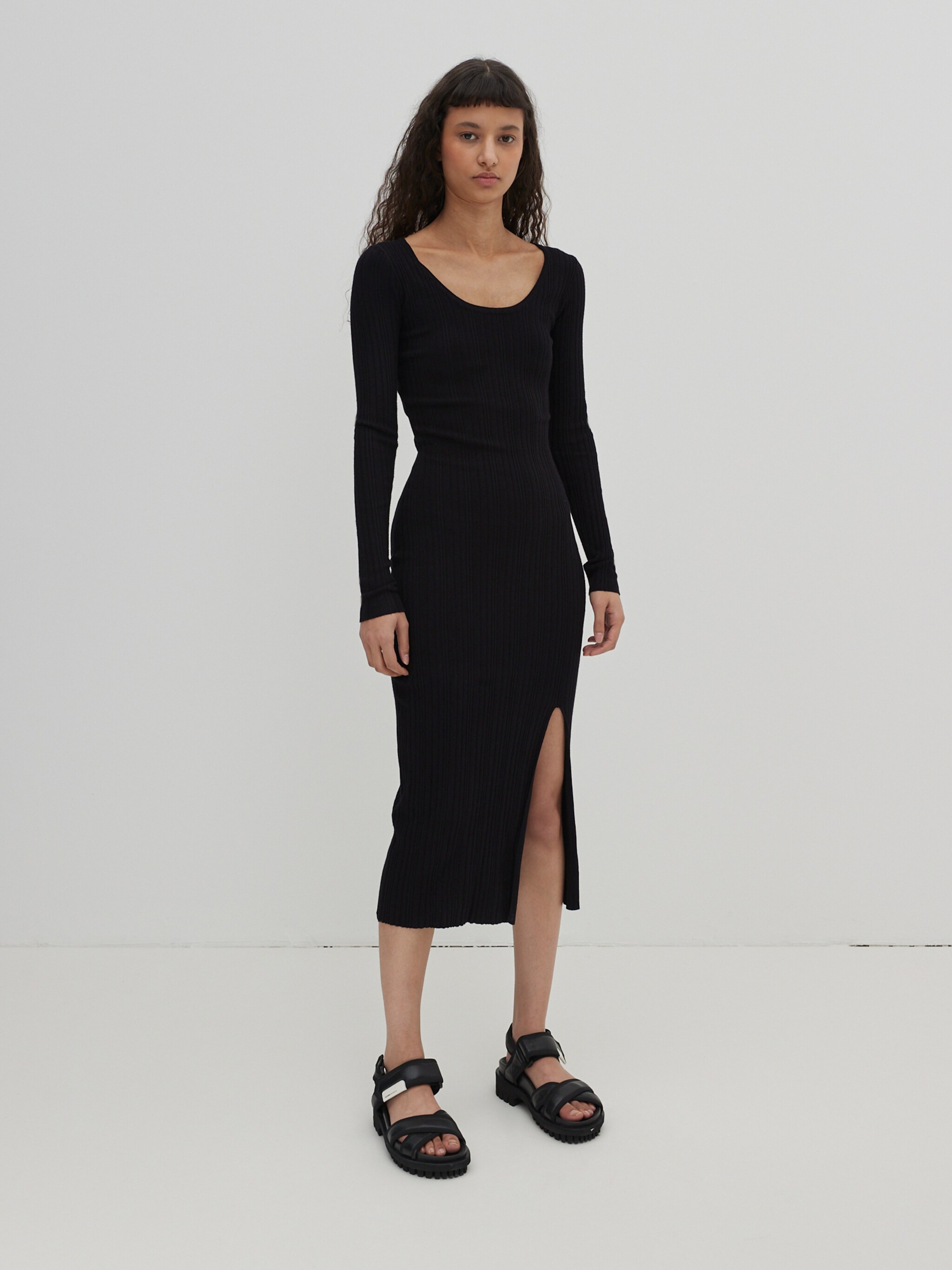 EDITED Producten Jurk 'Yara' Zwart