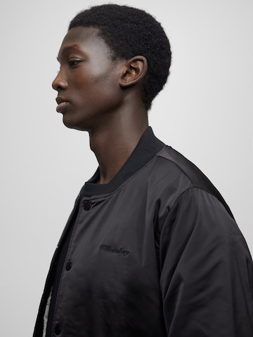 Pull&Bear Between-Season Jacket in Black