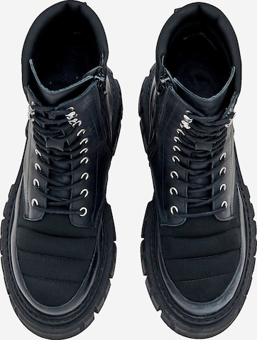 EDITED - Botines con cordones 'Wesley' en negro