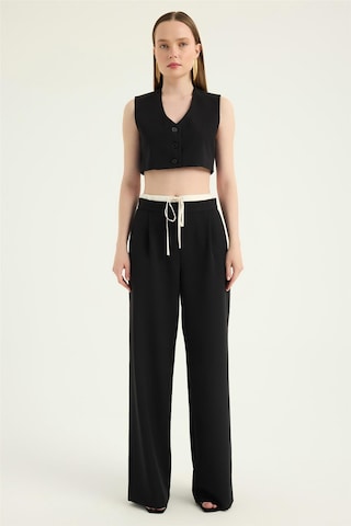 HOME STORE Wide Leg Hose in Schwarz: Vorderseite