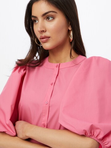Gina Tricot Shirt Dress 'Slogan' in Pink