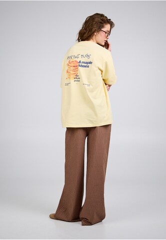 OH APRIL - Camiseta en amarillo