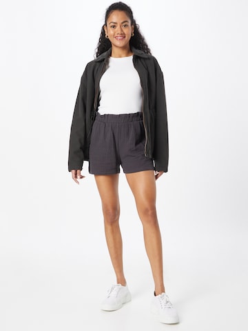 JDY Regular Broek 'THEIS' in Grijs