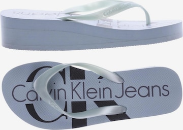 Calvin Klein Jeans Sandalen 36 in Blau: predná strana