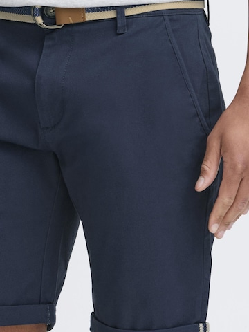 !Solid - Regular Calças chino 'Monty' em azul