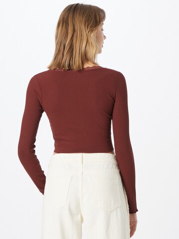 T-shirt Nasty Gal en marron