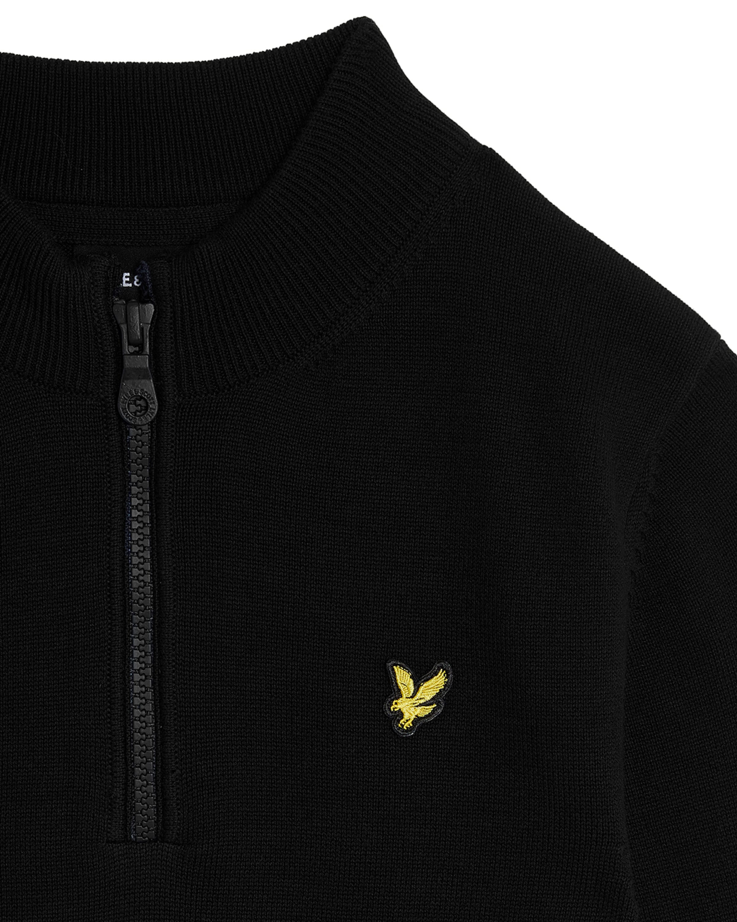 Lyle & Scott Sweater in Black