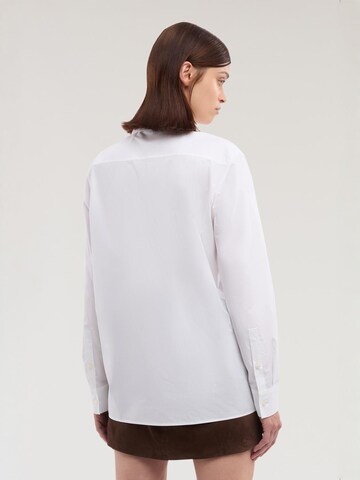 Trussardi - Blusa en blanco