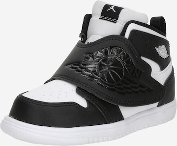 Jordan Кроссовки 'Sky Jordan 1' в Черный: спереди