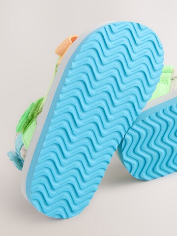 Chaussures ouvertes Next en mélange de couleurs
