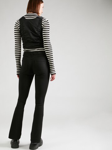 VERO MODA Flared Jeans 'FLASH' i svart