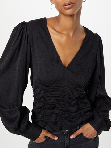 Gestuz Bluse in Schwarz