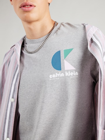 T-Shirt Calvin Klein Jeans en gris