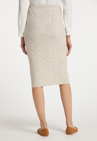 Usha Skirt in White