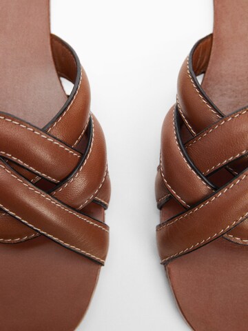 Mule 'Doblet' MANGO en marron