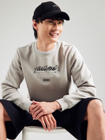 JACK & JONES Свитшот 'JCOSCRIPTURE' в Серый