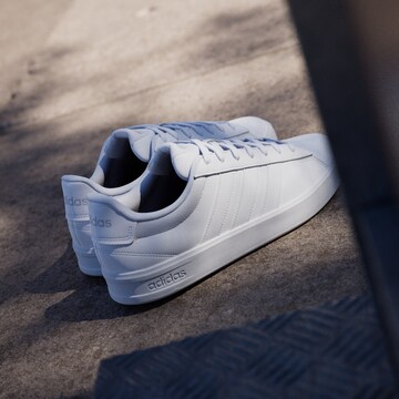 ADIDAS SPORTSWEAR Sneakersy niskie 'GRAND COURT 3.0' w kolorze biały