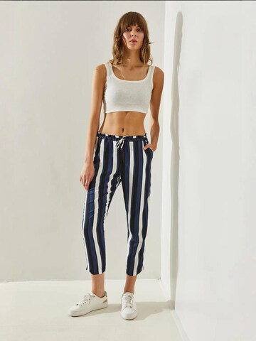 Bianco Lucci Regular Hose in Blau