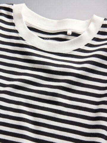 The Set T-Shirt in Braun
