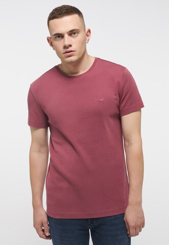 MUSTANG T-Shirt in Rot: Vorderseite