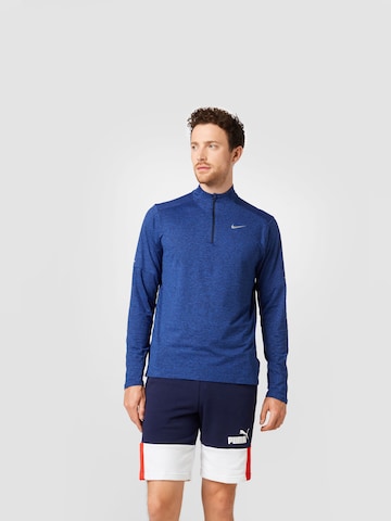 NIKE Sportsweatshirt in Blauw: voorkant