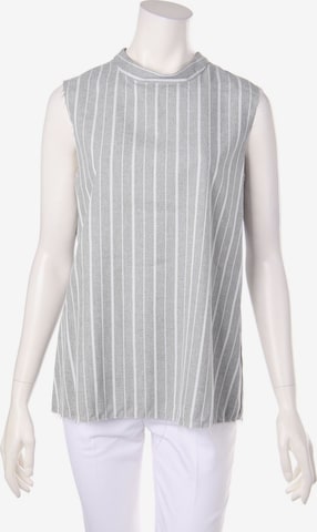 Weili Zheng Top & Shirt in M in Grey: front