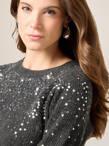 oltre Sweater in Grey
