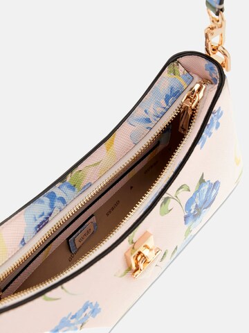 GUESS Schultertasche 'Patsie' in Beige