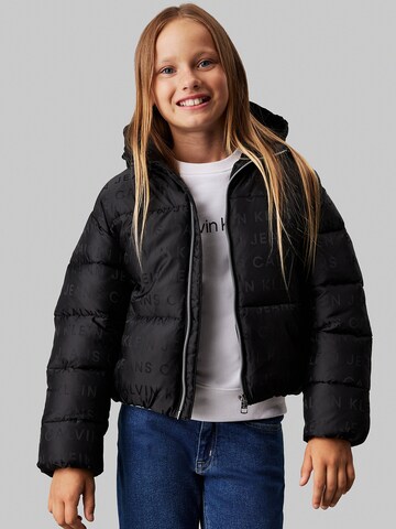 Calvin Klein Jeans Übergangsjacke in Schwarz: predná strana