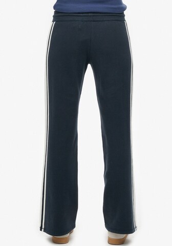 Superdry Regular Pants in Black