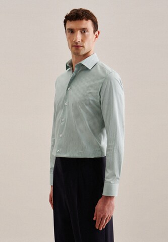 Coupe regular Chemise business SEIDENSTICKER en vert : devant