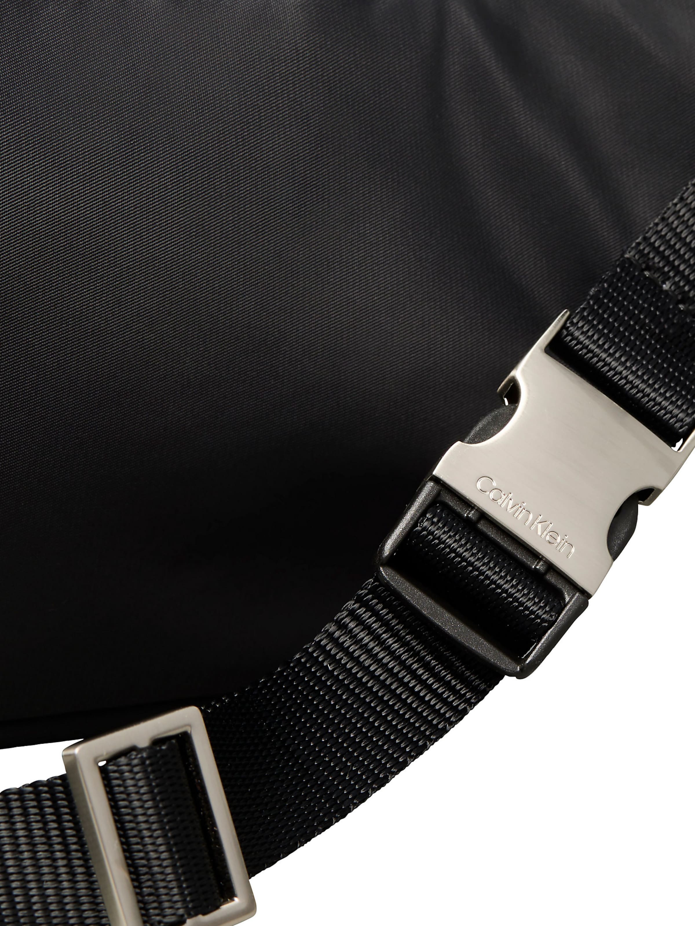 Calvin Klein Τσαντάκι μέσης σε μαύρο