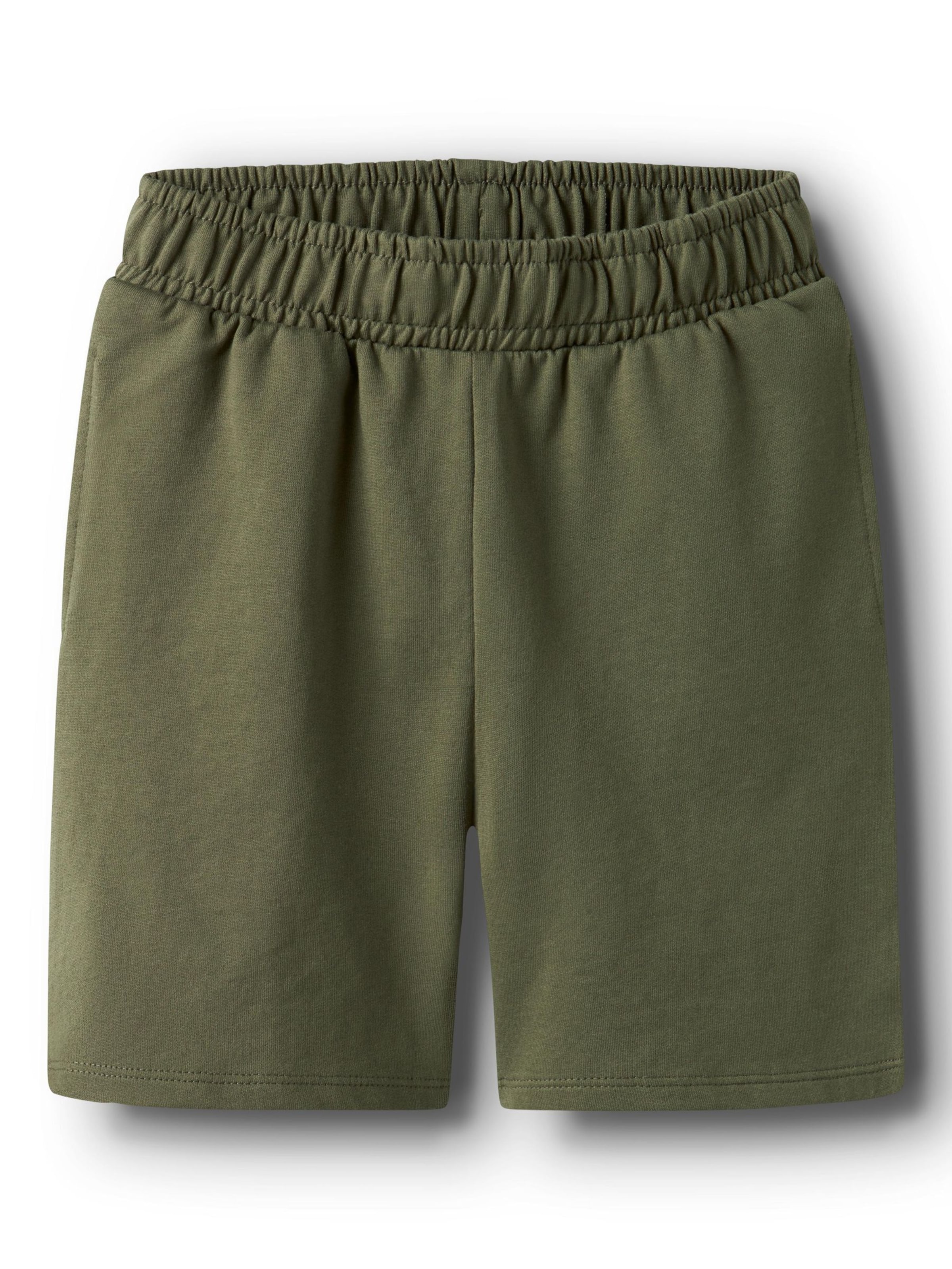 TWO SOON Regular Shorts in Grün