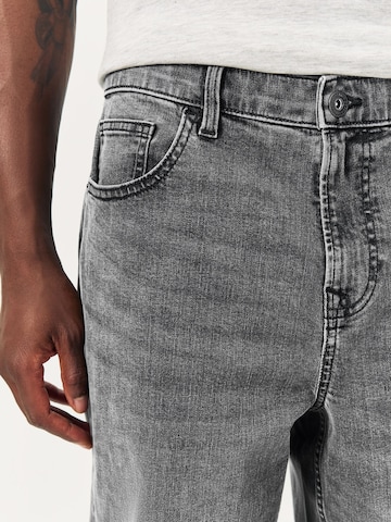 Next regular Jeans i grå