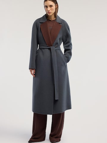 Trussardi - Abrigo de invierno en gris