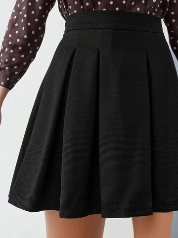 Hiccup - Saia em preto