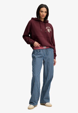 Sweat-shirt 'Athletic Essential' Superdry & Co en rouge