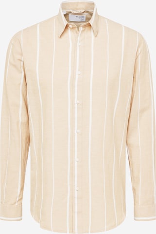 SELECTED HOMME Button Up Shirt in Beige: front