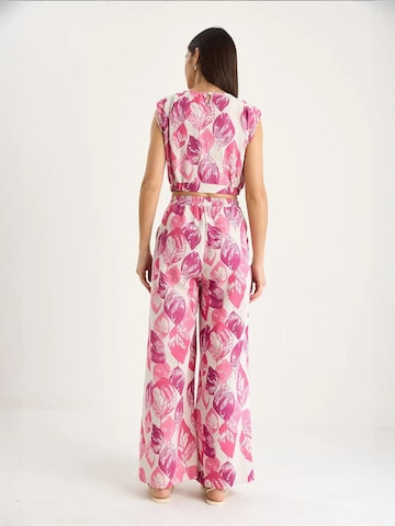 Pantalons de tailleur Bianco Lucci en rose