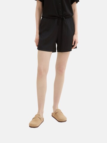 TOM TAILOR DENIM Loosefit Shorts in Schwarz: predná strana