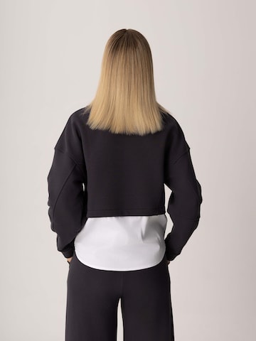 FEMSSY - Sudadera 'LAYA SWEATSHIRT BEIGE' en gris